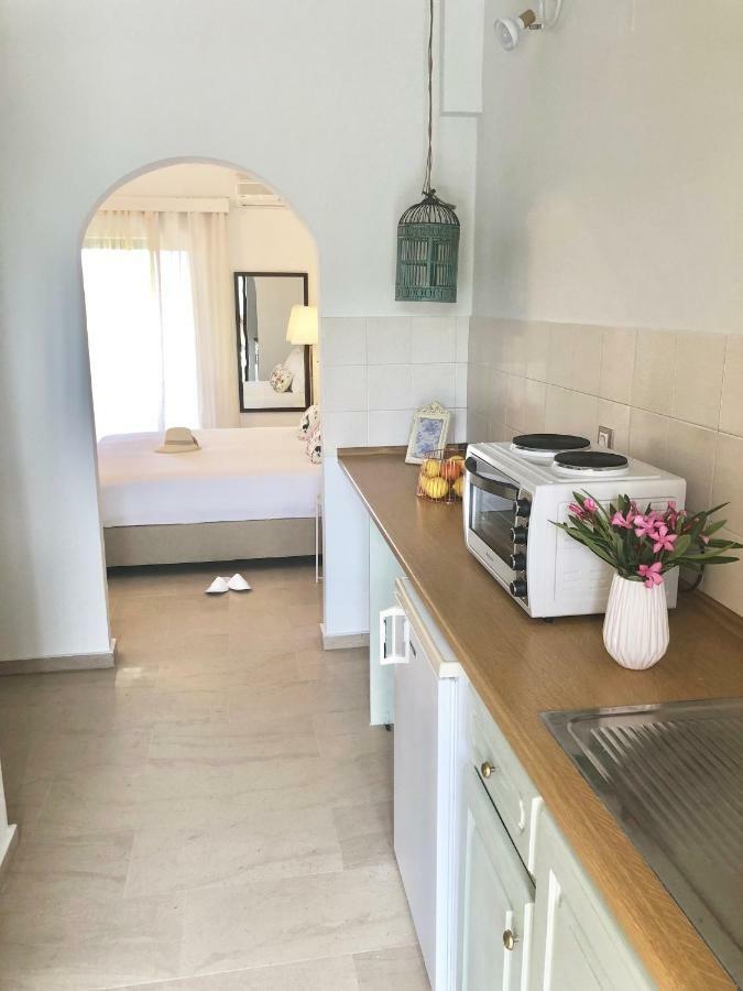Nikoleta'S Corfu Apartments Gouvia Zewnętrze zdjęcie